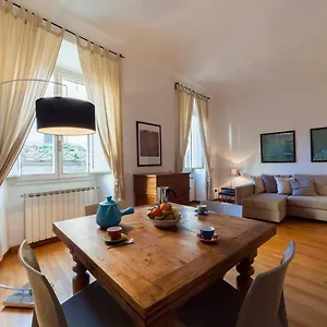  Apartamento Borgo Pinti Frescos 6 Sleeps